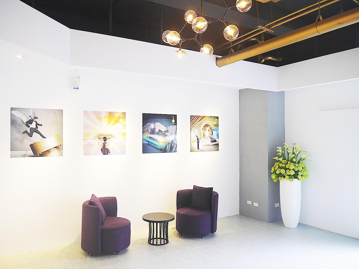 Time Flyer Hotel Taichung Exterior photo